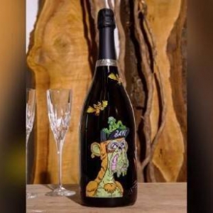 打破拍卖纪录！史上最贵葡萄酒：一瓶250万美元